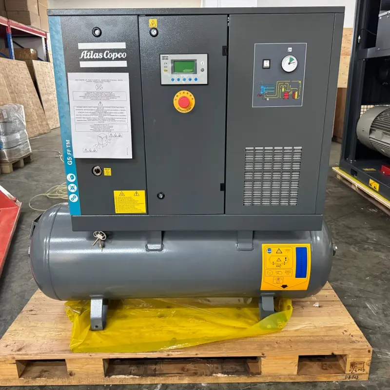 Atlas Copco G5 FF สกรูคอมเพรสเซอร์แบบฉีดน้ำมัน 5.5 kW 7.5 HP Integrated Dryer ของแท้